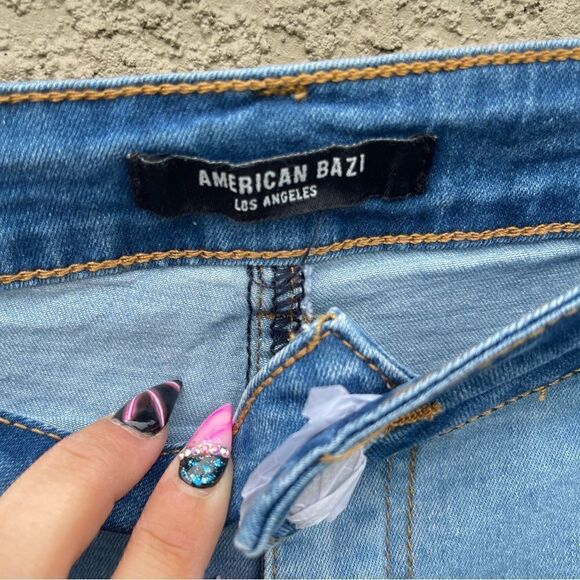 NWT Dolls soul happy patchwork high waisted denim shorts Sz L - Picture 3 of 7